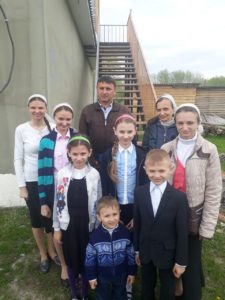 Алябьевы. Помощь многодетной семье, беженцам из зоны боевых действий (Украина)